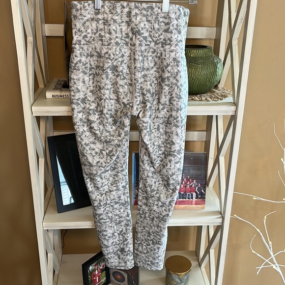 Xersion Quick Dri 7/8 Ankle Legging sz M - Picture 4 of 6